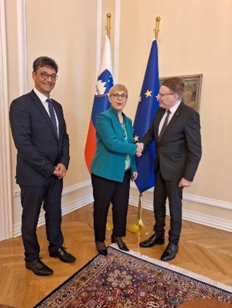 L to R: Human Rights Ombudsman of the Republic of Slovenia, Peter Svetina; President of the Republic of Slovenia, Dr Nataša Pirc Musar and IOI President, Chris Field PSM.